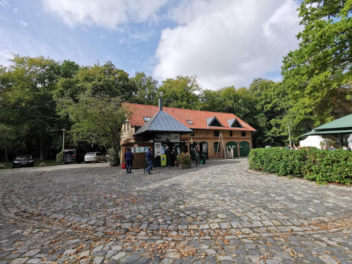 Hotel Schloesschen Sundische Wiese Zingst Eksteriør billede