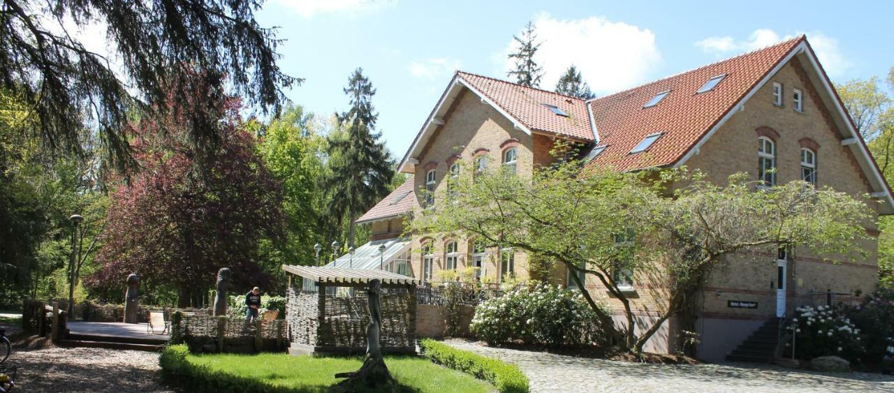 Hotel Schloesschen Sundische Wiese Zingst Eksteriør billede